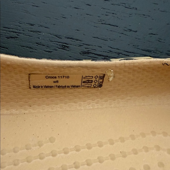 Crocs Kadee Leopard Print Waterproof Flats‎ Size 8W - Picture 6 of 9